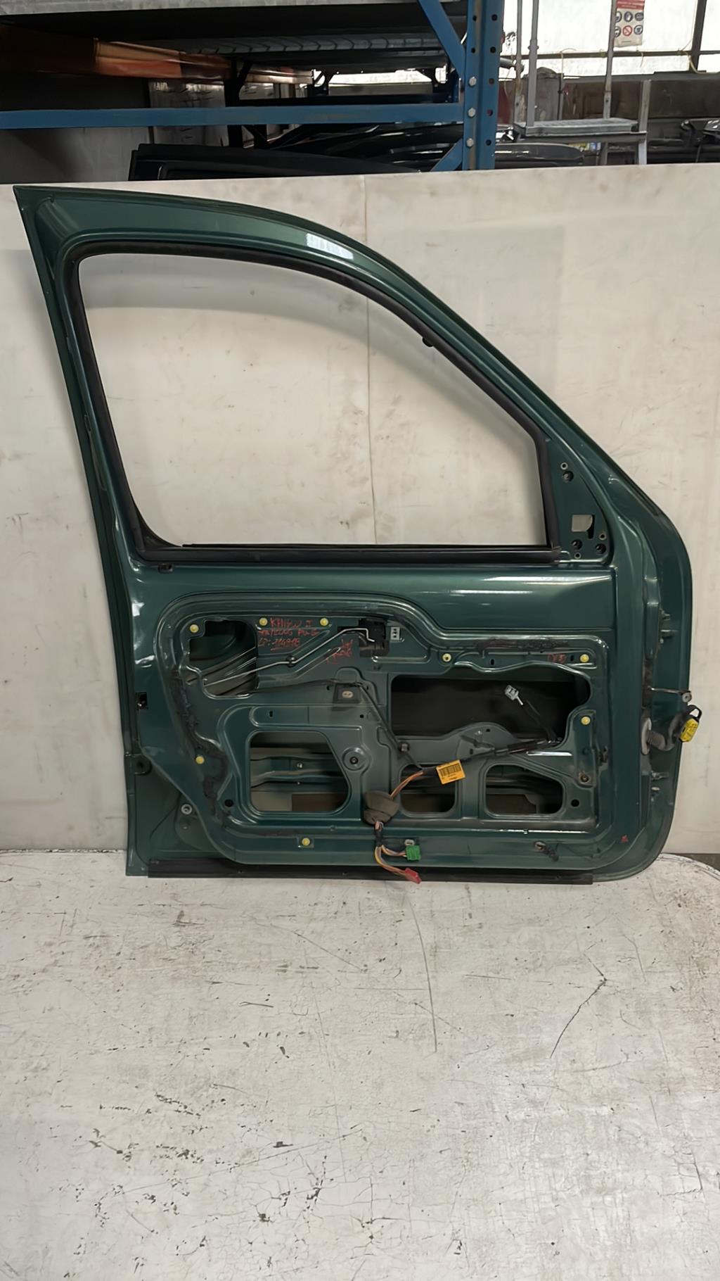 Porte avant gauche RENAULT KANGOO 1 PHASE 2 Diesel - 1