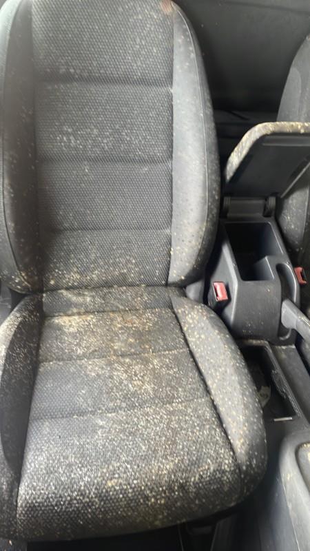 Siege avant droit VOLKSWAGEN GOLF 6 Diesel - 1