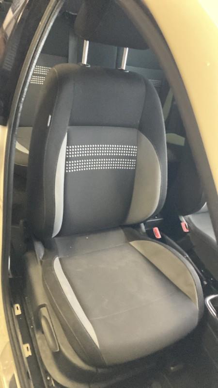 Siege avant droit VOLKSWAGEN POLO 5 PHASE 1 Diesel - 1