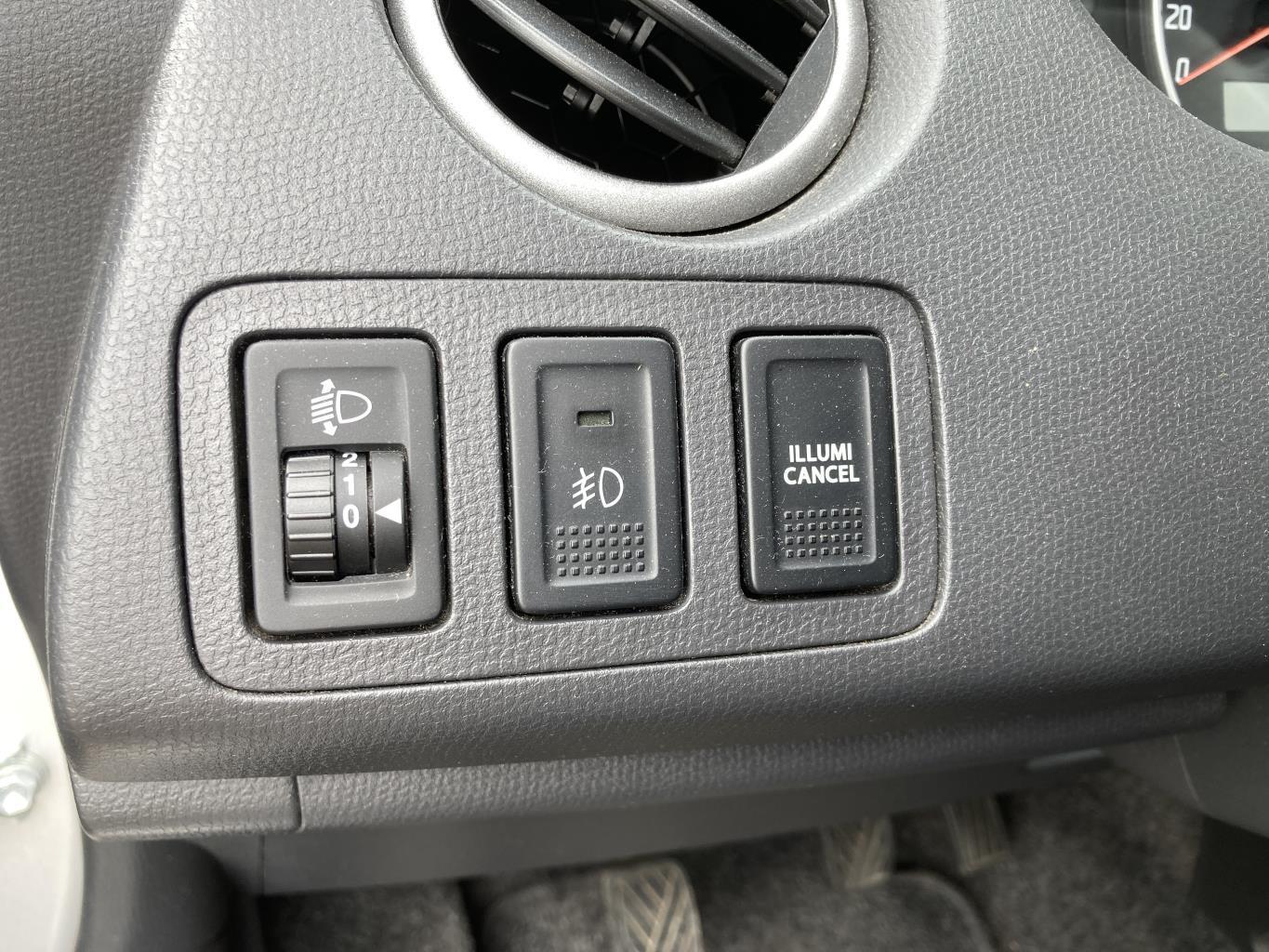 Commande de reglage hauteur de phare SUZUKI SWIFT 3 Essence - 1