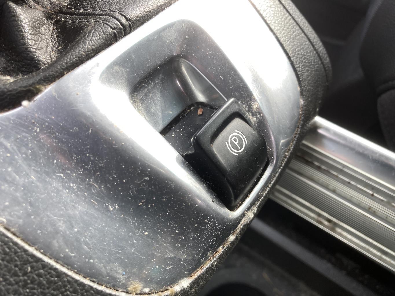 Levier frein à main electrique OPEL MERIVA B PHASE 2 Diesel - 1