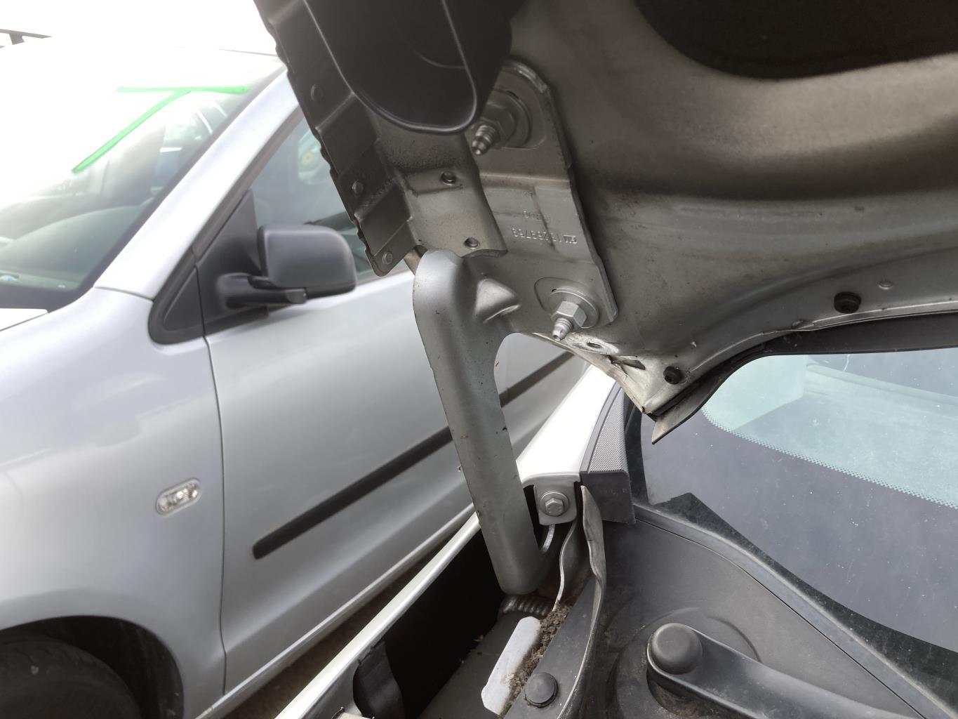 Charniere de capot OPEL MERIVA B PHASE 2 Diesel - 1