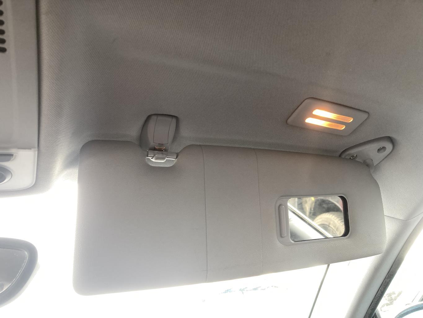 Pare soleil droit BMW SERIE 1 E81 Diesel - 1