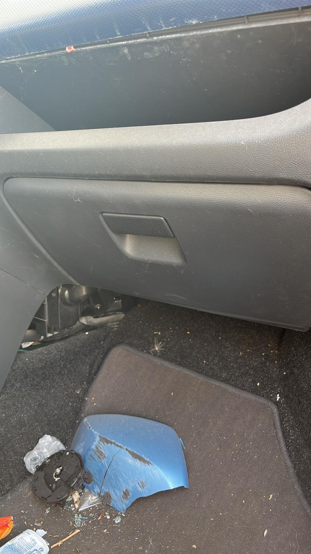 Boite a gants OPEL AGILA B Essence - 1