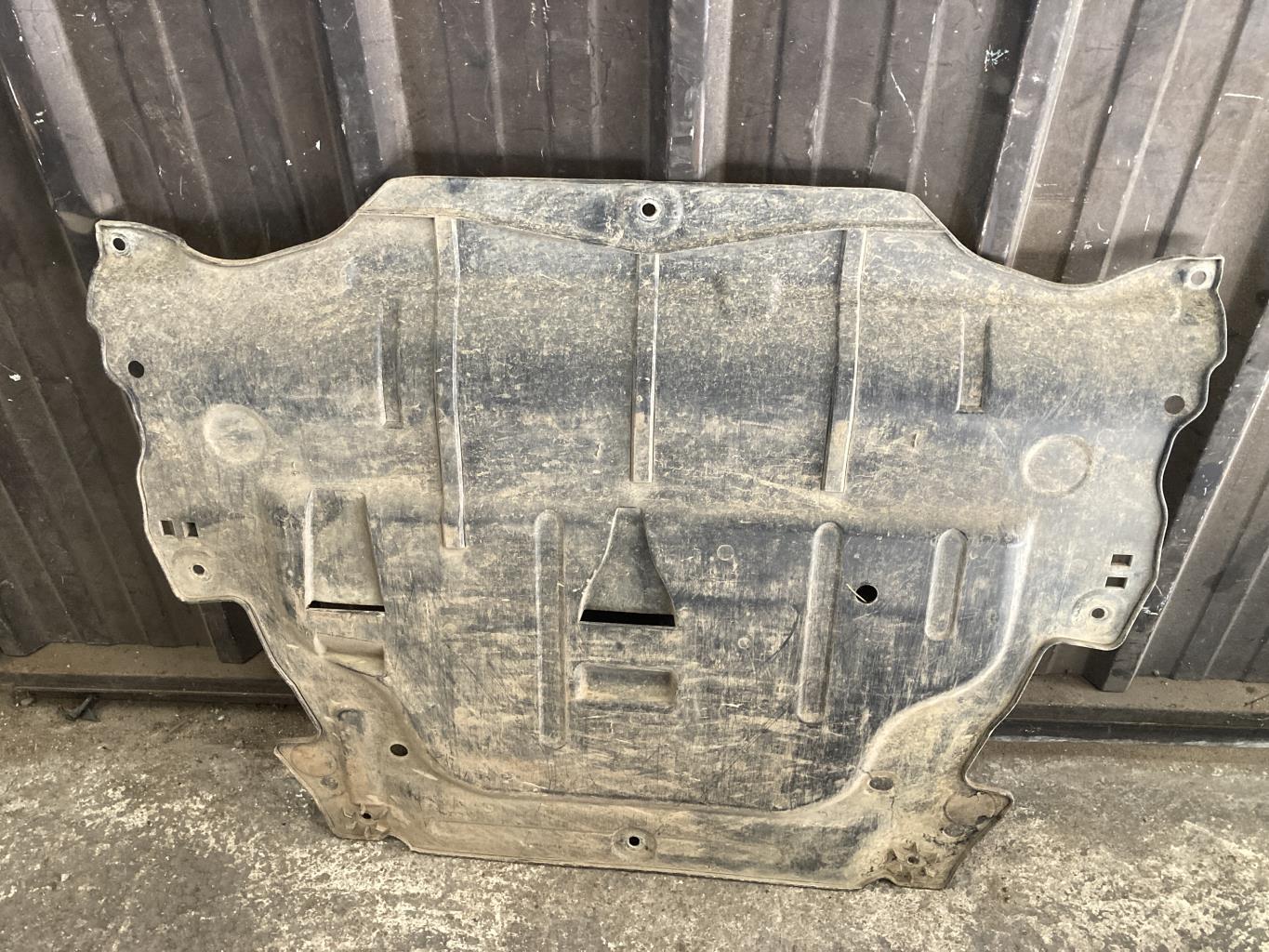 Cache sous moteur VOLVO XC 60 1 PHASE 1 Diesel - 1