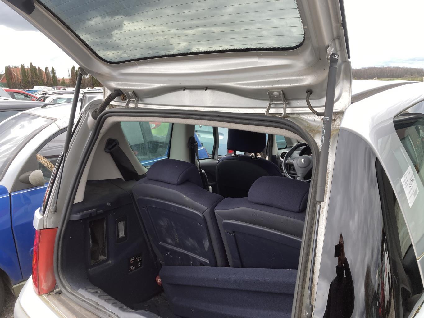 Verin de coffre PEUGEOT 1007 Diesel - 1