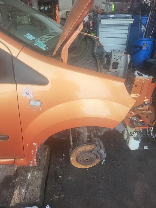 Aile avant droit RENAULT TWINGO 2 PHASE 1 Essence - 1
