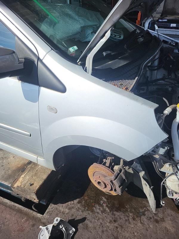 Aile avant droit RENAULT TWINGO 2 PHASE 1 Essence - 1