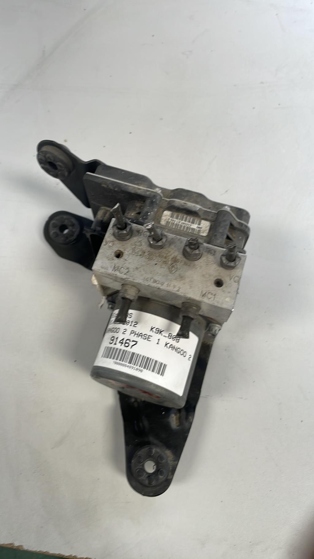 Bloc ABS (freins anti-blocage) RENAULT KANGOO 2 PHASE 1 Diesel - 1