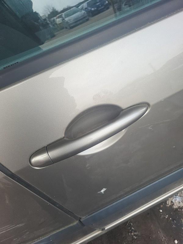 Poignee porte avant droit RENAULT MODUS PHASE 2 Essence - 1