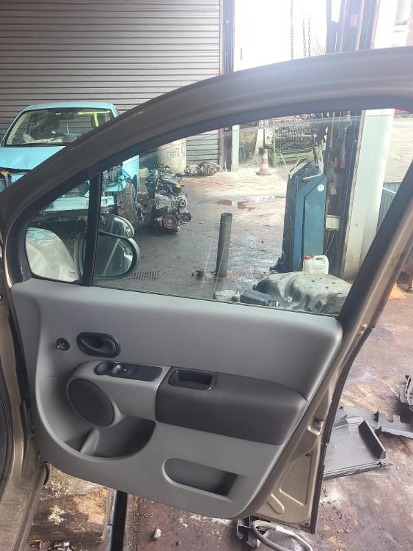 Porte avant droit RENAULT MODUS PHASE 2 Essence - 1
