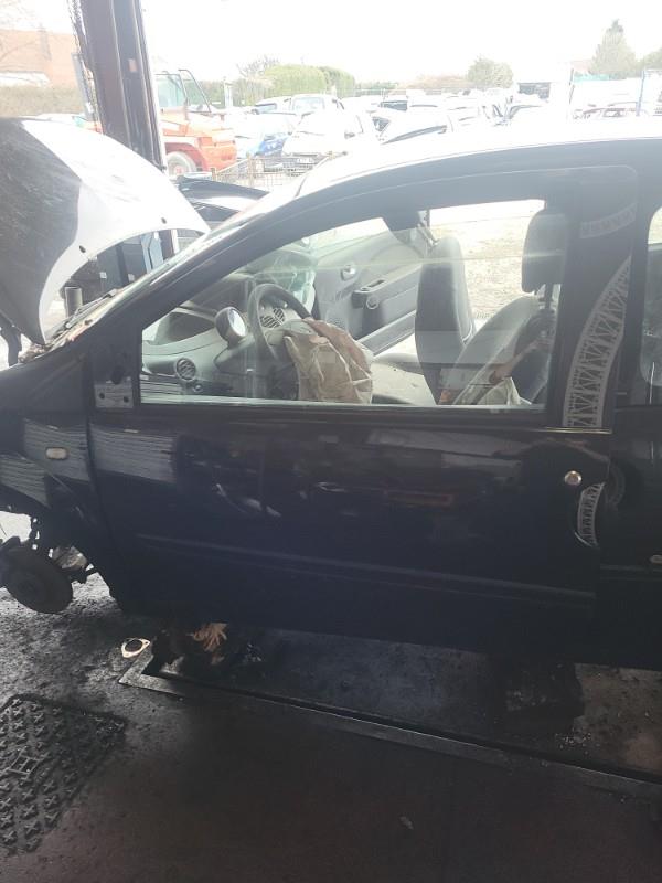 Porte avant gauche RENAULT TWINGO 2 PHASE 1 Essence - 1