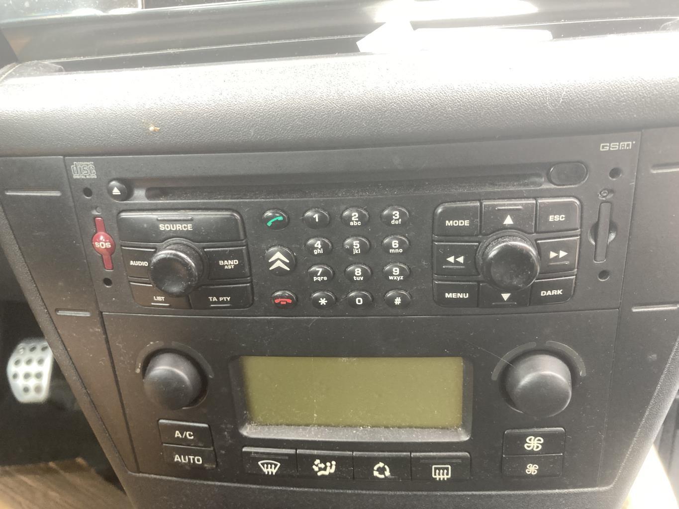 Autoradio d'origine CITROEN C4 1 PHASE 1 COUPE Diesel - 1