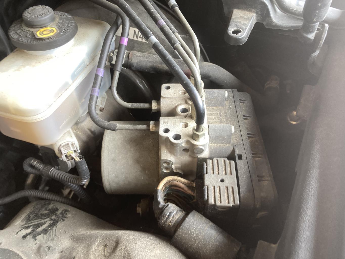 Bloc ABS (freins anti-blocage) LEXUS IS 2 PHASE 1 Diesel - 1