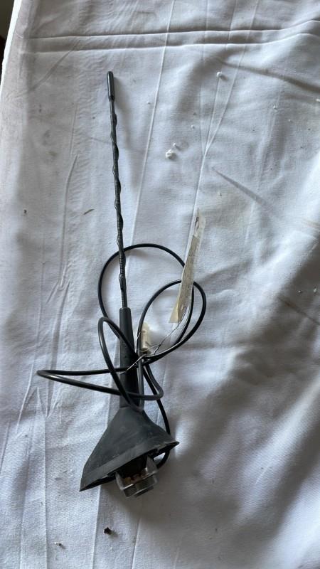 Antenne RENAULT CLIO 4 PHASE 1 Diesel - 1