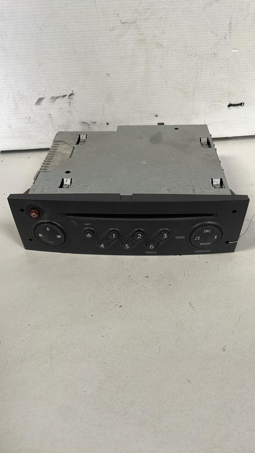 Autoradio d'origine RENAULT CLIO 3 PHASE 1 Diesel - 1