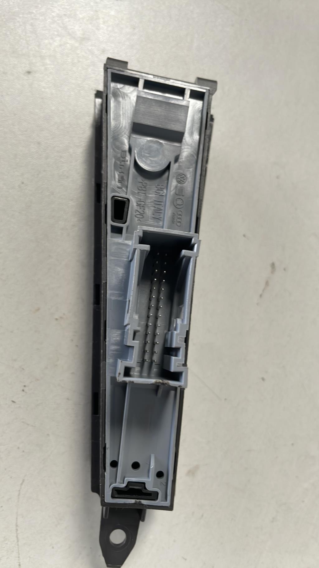 Bouton/Interrupteur VOLKSWAGEN PASSAT 6 BREAK Diesel - 1