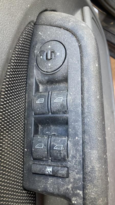 Interrupteur de leve vitre avant gauche FORD FOCUS 2 PHASE 1 Diesel - 1