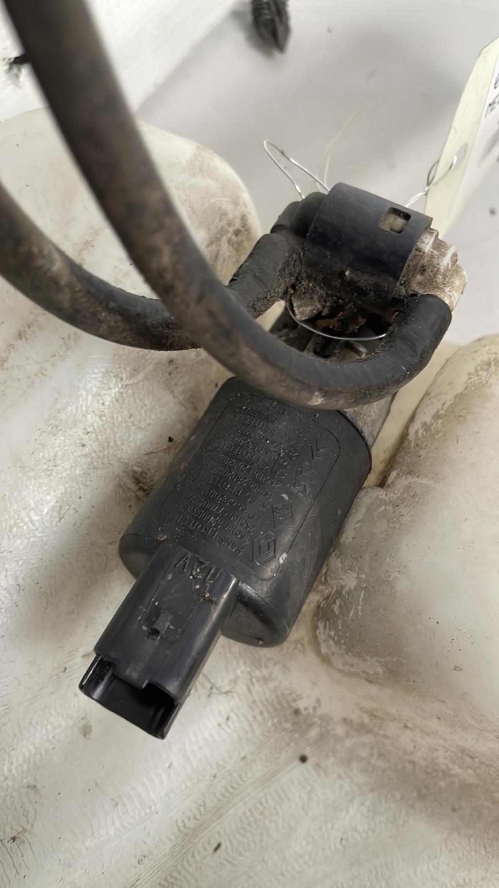 Pompe lave glace avant RENAULT MEGANE 3 PHASE 1 Diesel - 1