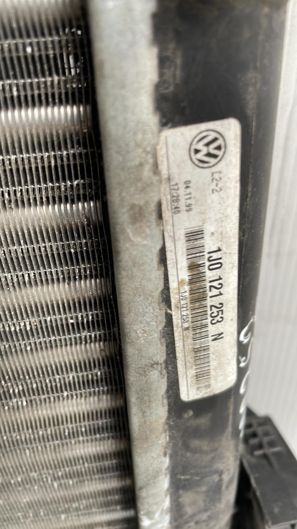 Radiateur eau VOLKSWAGEN GOLF 4 Essence - 1