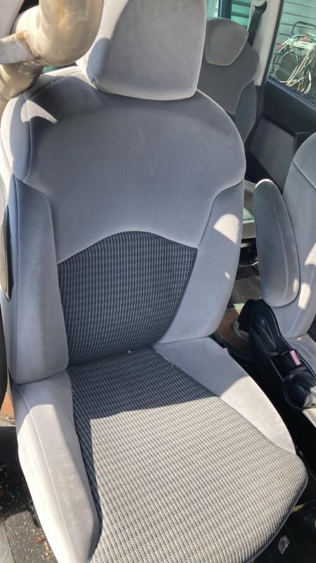 Siege avant droit CITROEN C8 Diesel - 1