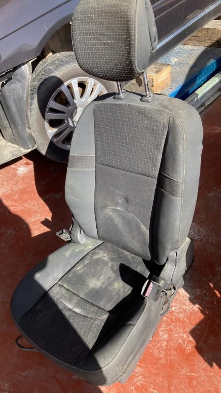 Siege avant droit RENAULT SCENIC 3 PHASE 1 Diesel - 1