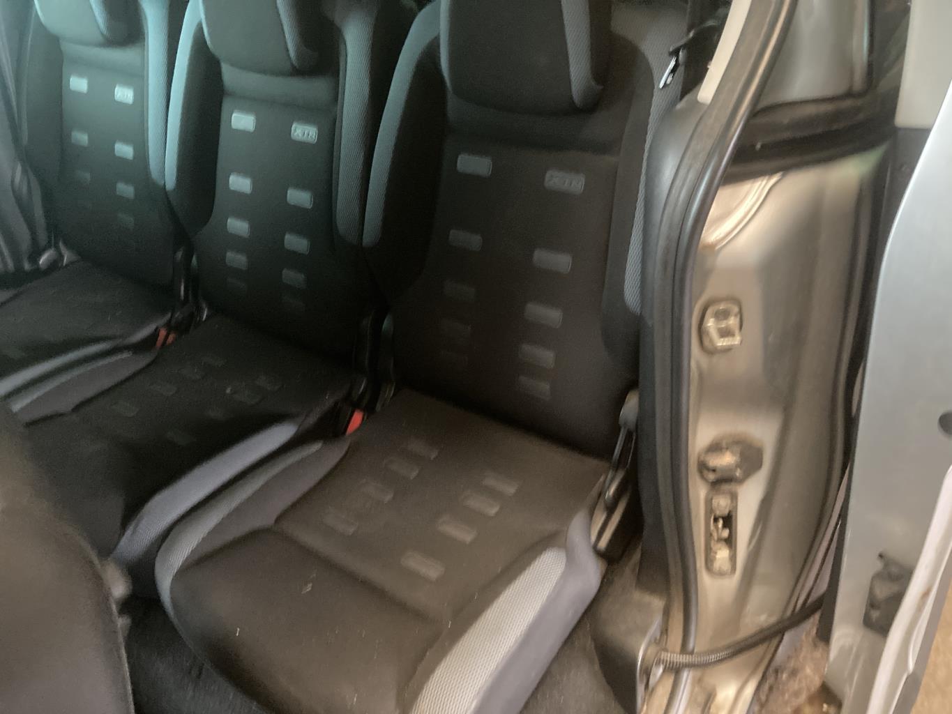 Siege arriere gauche CITROEN BERLINGO 2 PHASE 1 Diesel - 1
