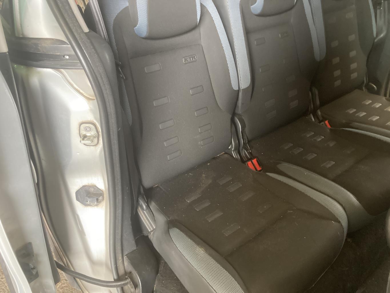 Siege arriere droit CITROEN BERLINGO 2 PHASE 1 Diesel - 1