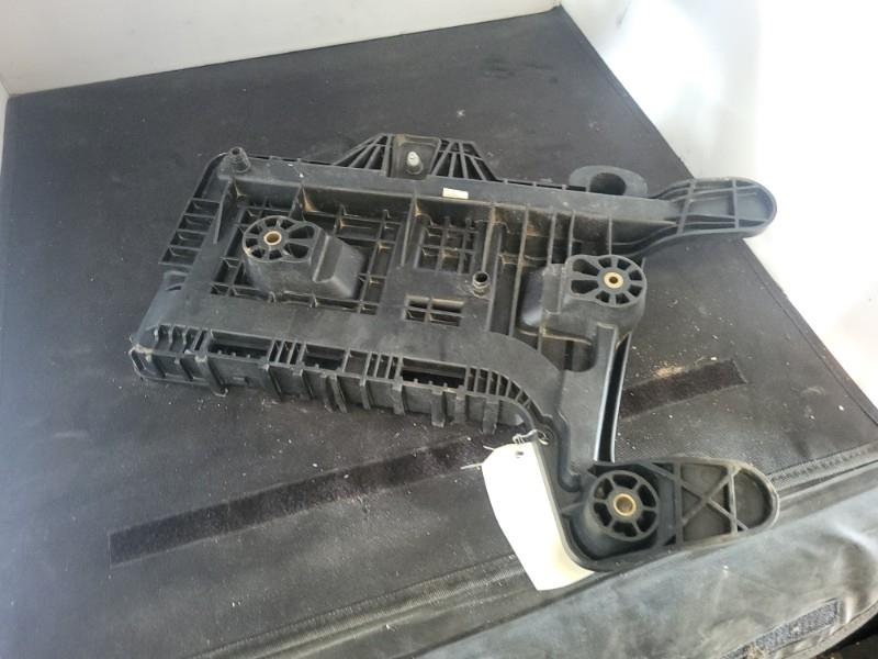 Coffre à batterie VOLKSWAGEN GOLF 6 Diesel - 1