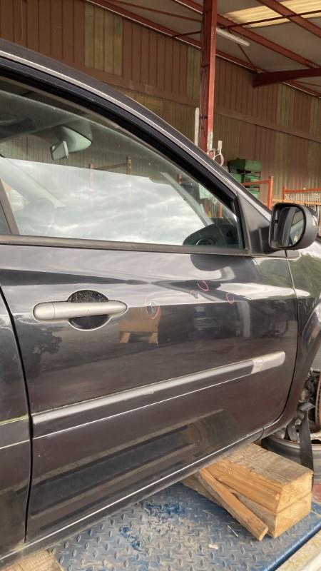 Porte avant droit RENAULT CLIO 3 PHASE 2 Essence - 1
