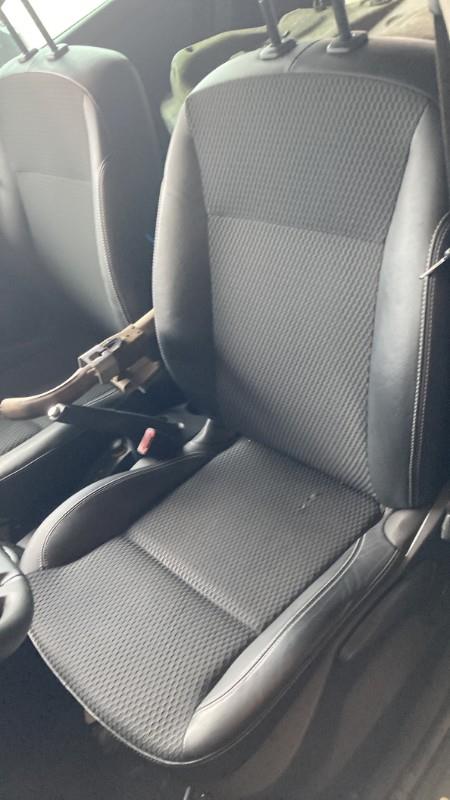 Siege avant gauche RENAULT CLIO 3 PHASE 2 Essence - 1