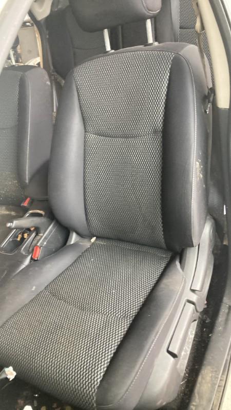 Siege avant gauche NISSAN PULSAR Essence - 1