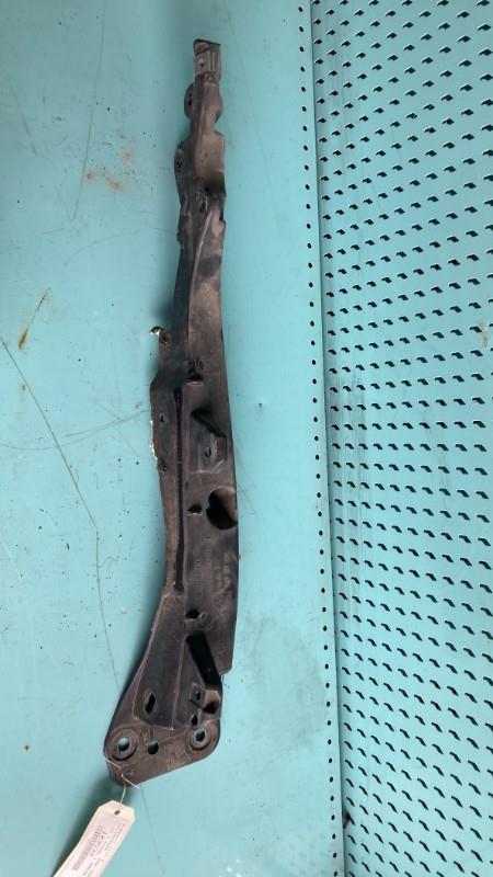 Support aile gauche RENAULT CLIO 3 PHASE 1 BREAK Diesel - 1
