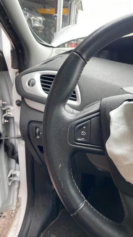 Volant RENAULT SCENIC 3 PHASE 3 Diesel - 1