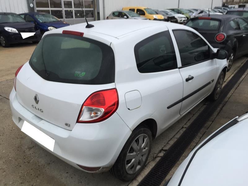 Ecran GPS RENAULT CLIO 3 PHASE 2 Diesel - 1