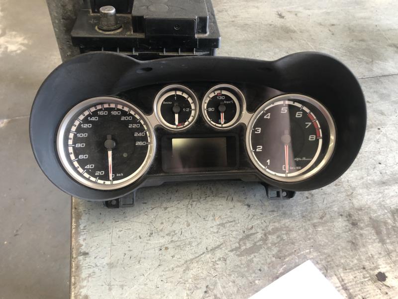 Compteur ALFA ROMEO MITO PHASE 1 Essence - 1