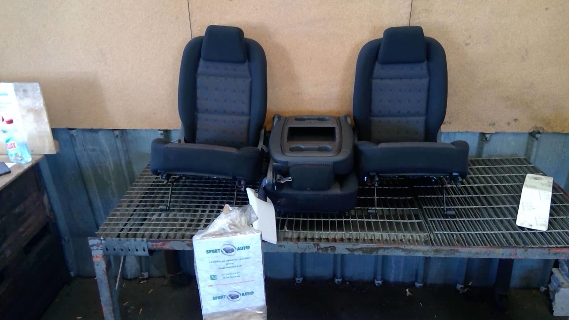 Siege arriere droit PEUGEOT 307 PHASE 1 BREAK Diesel - 1
