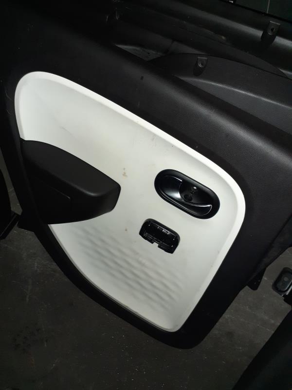 Interieur complet RENAULT TWINGO 3 PHASE 1 Essence - 1