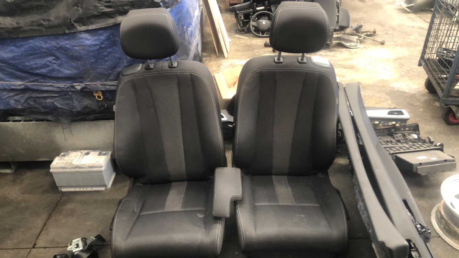 Interieur complet RENAULT MEGANE 3 PHASE 1 COUPE Diesel - 1