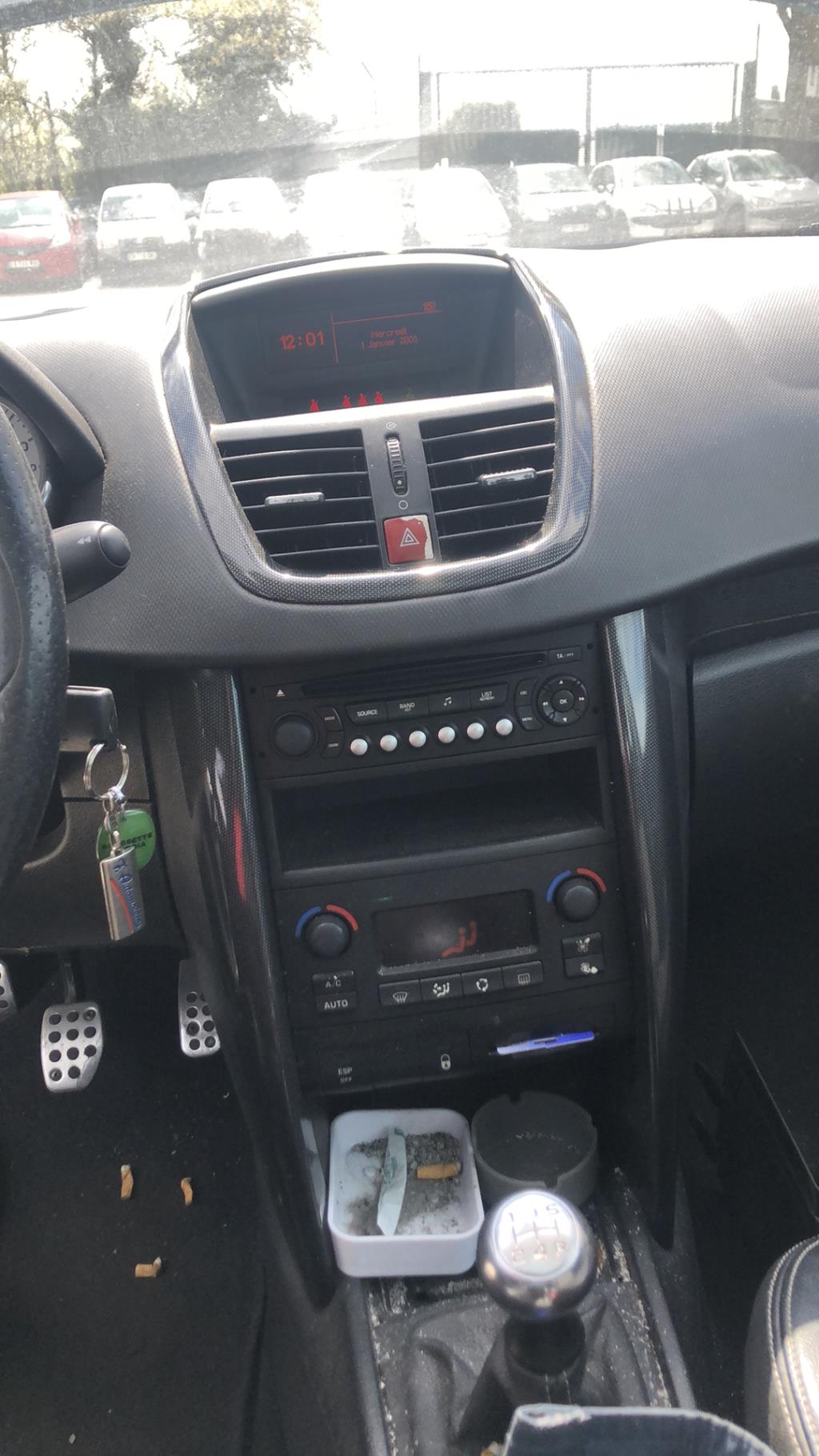 Moyeu avant gauche PEUGEOT 207 PHASE 1 Diesel - 1