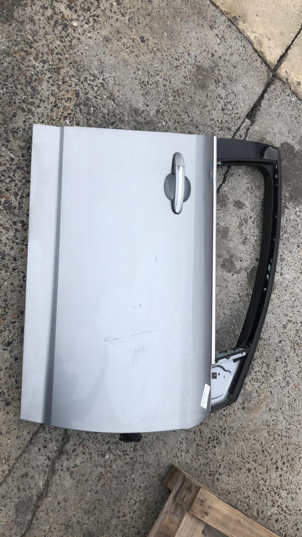 Porte avant droit FORD MONDEO 3 PHASE 1 Diesel - 1