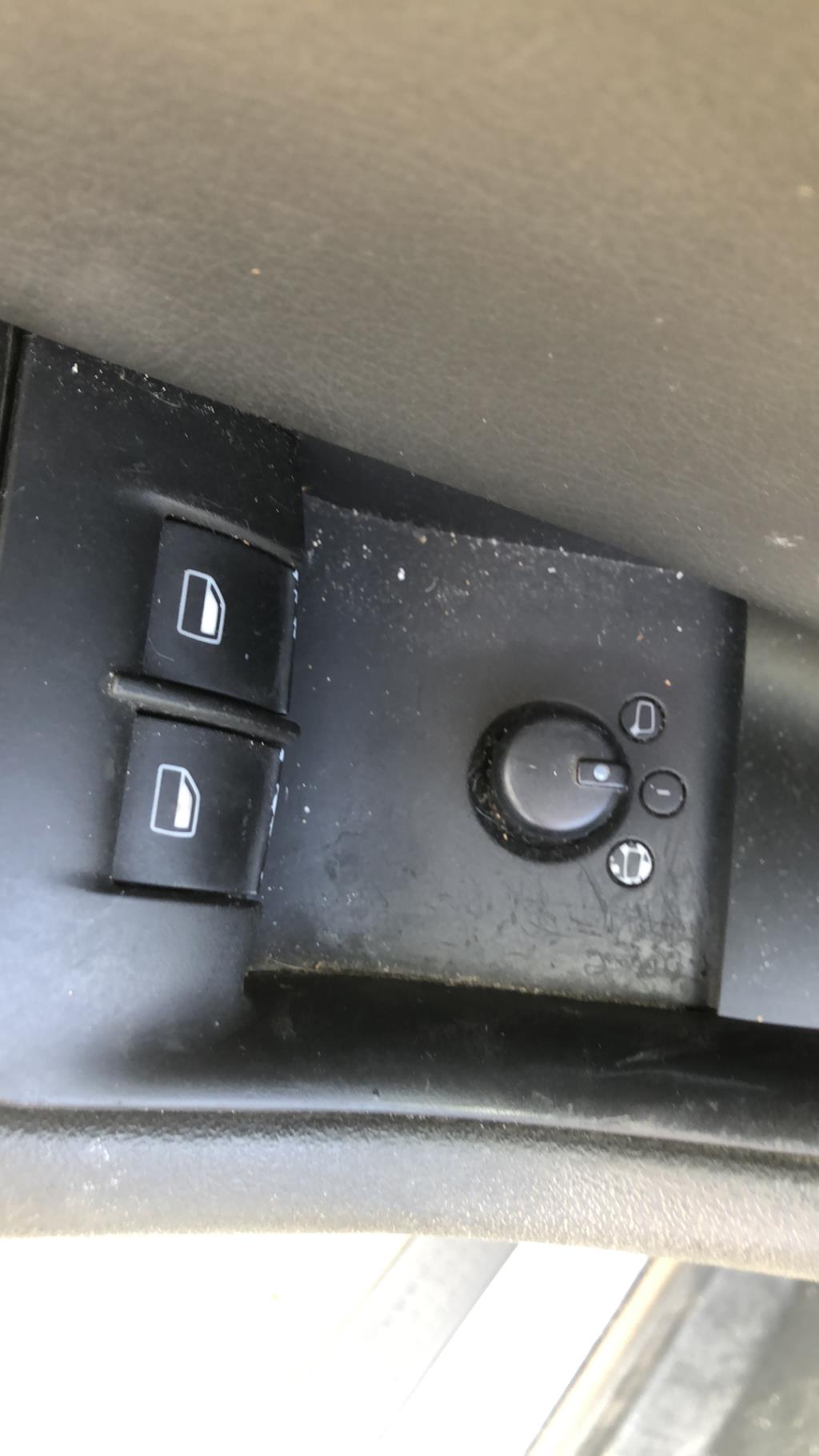 Moyeu avant gauche AUDI A3 2 PHASE 1 Diesel - 1