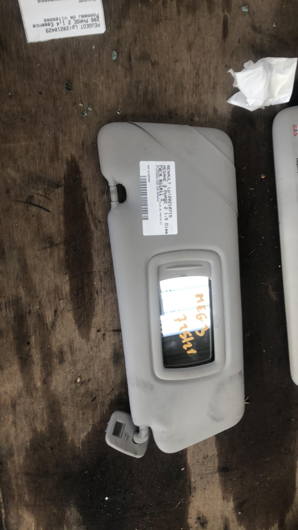 Pare soleil gauche RENAULT MEGANE 3 PHASE 2 Diesel - 1