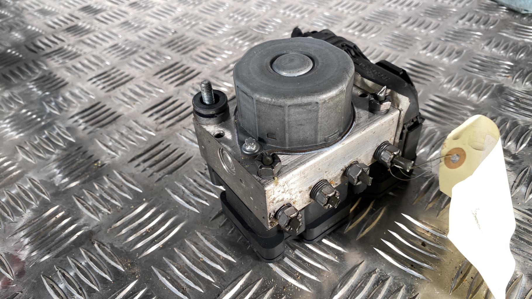 Bloc ABS (freins anti-blocage) RENAULT KANGOO 2 PHASE 2 Diesel - 1