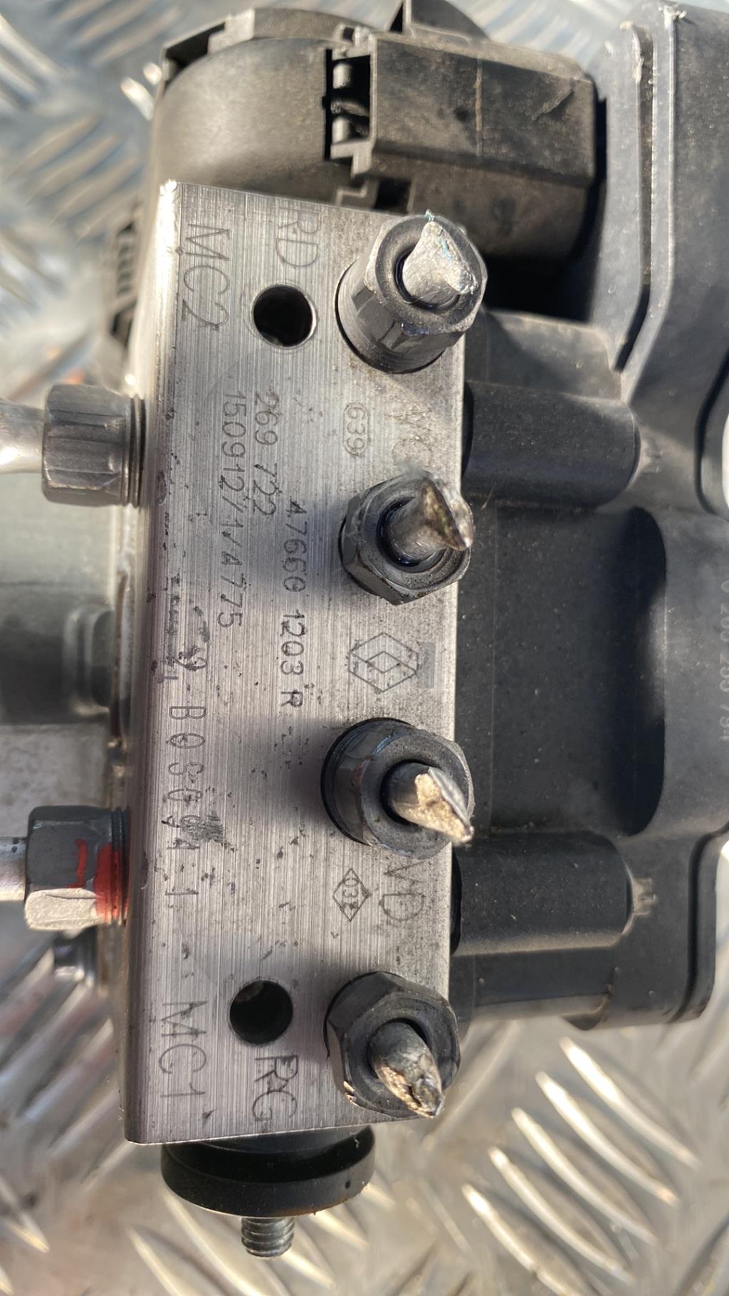 Bloc ABS (freins anti-blocage) RENAULT CAPTUR 1 PHASE 1 Essence - 1