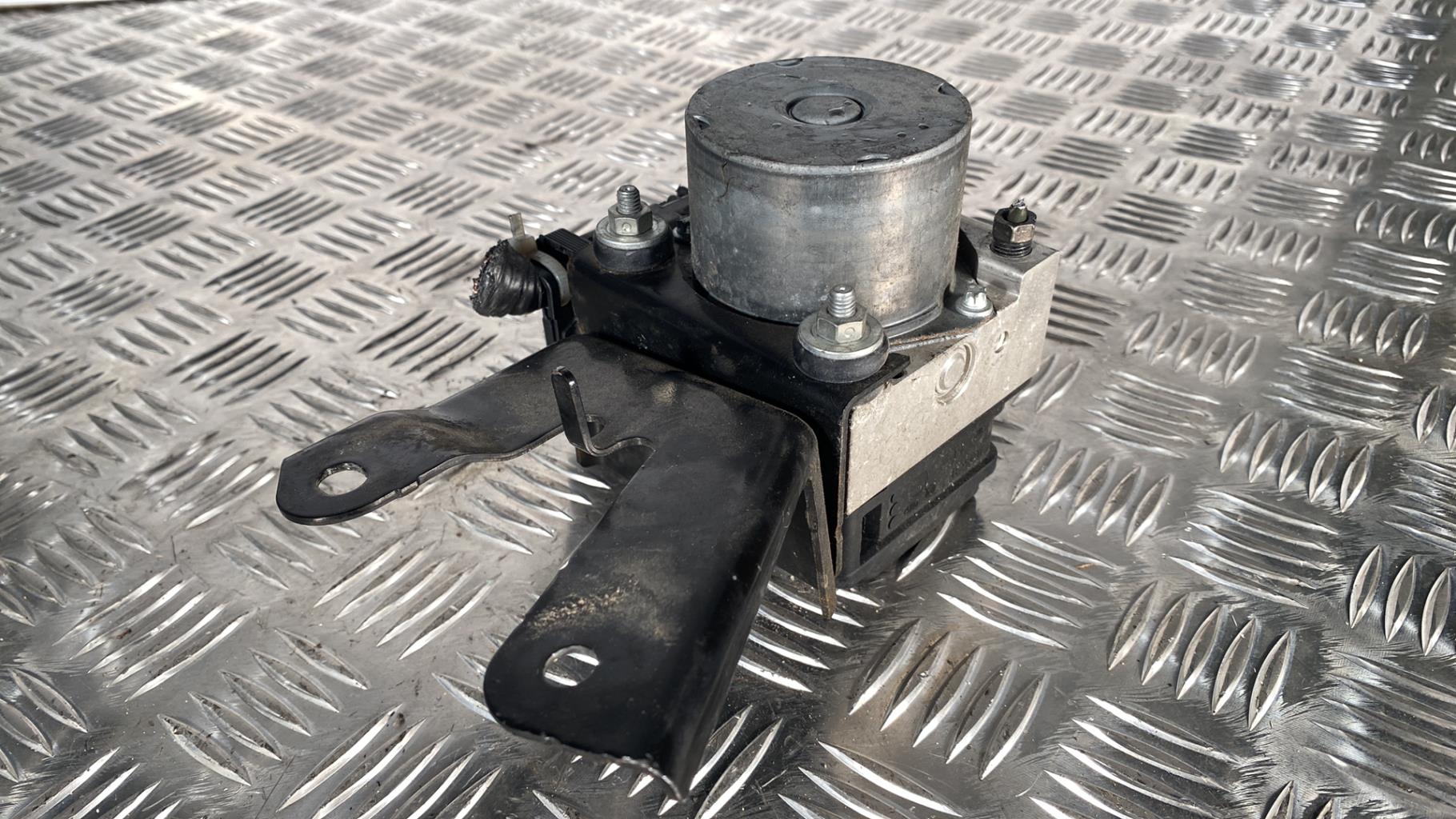 Bloc ABS (freins anti-blocage) CITROEN C1 1 PHASE 2 Essence - 1
