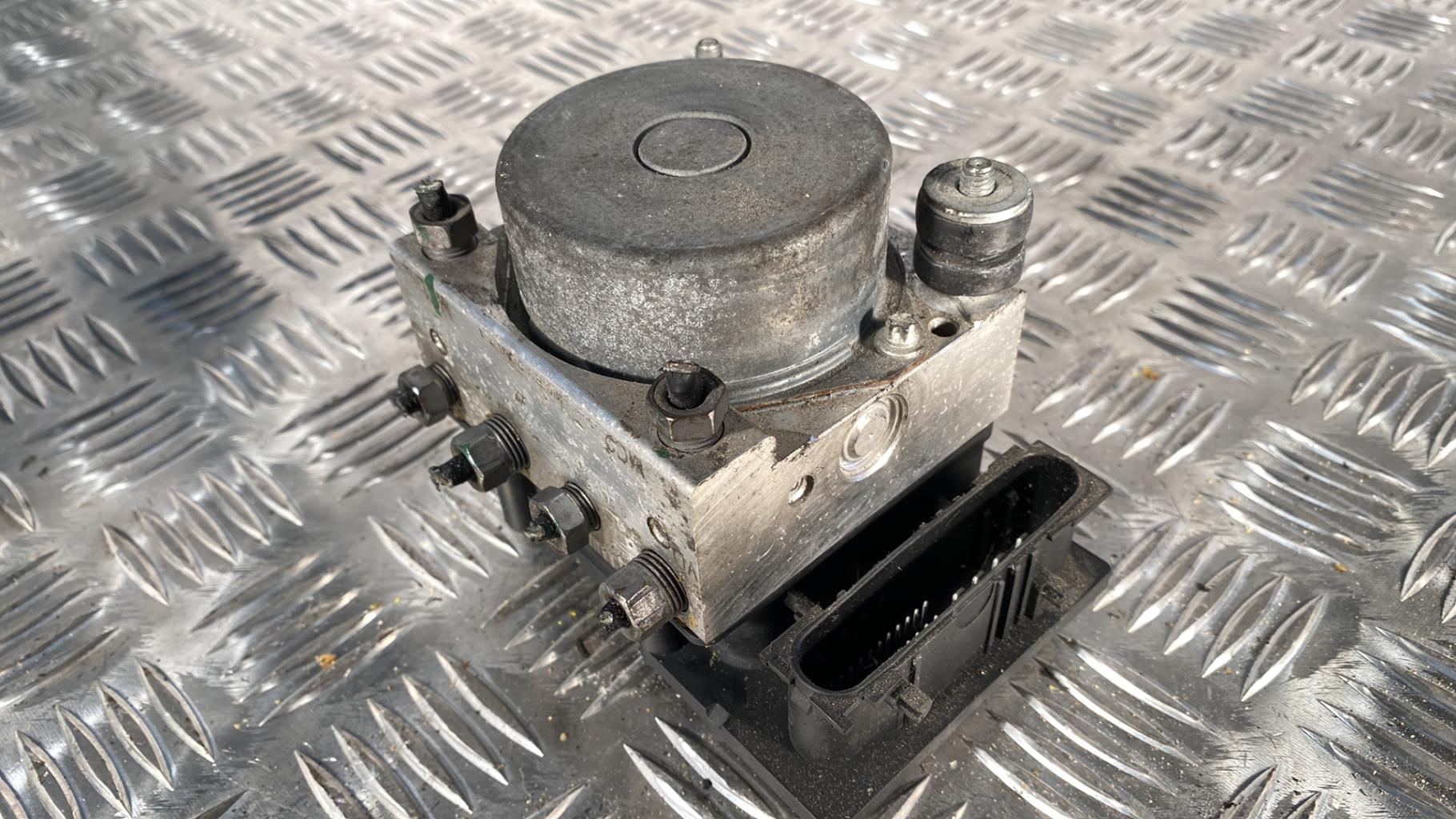 Bloc ABS (freins anti-blocage) DACIA LOGAN 1 PHASE 2 Diesel - 1