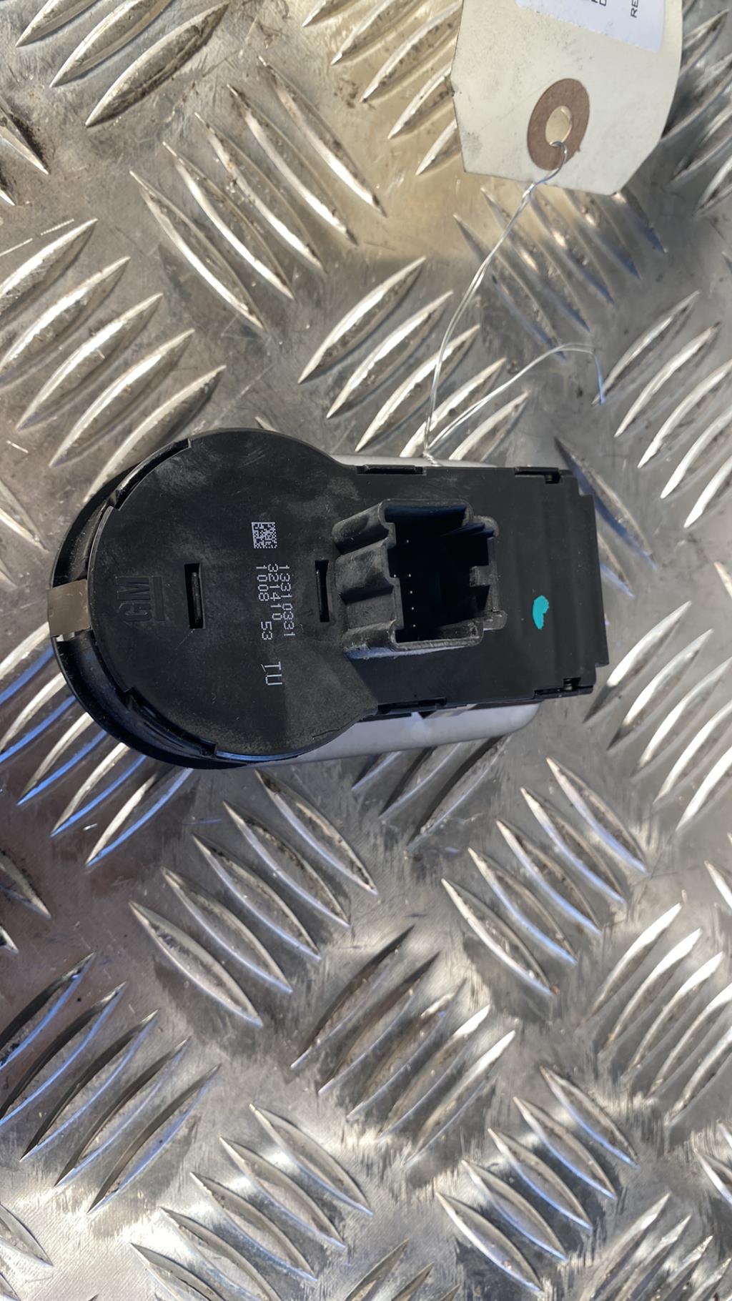 Commande de phare OPEL CORSA D PHASE 2 Diesel - 1