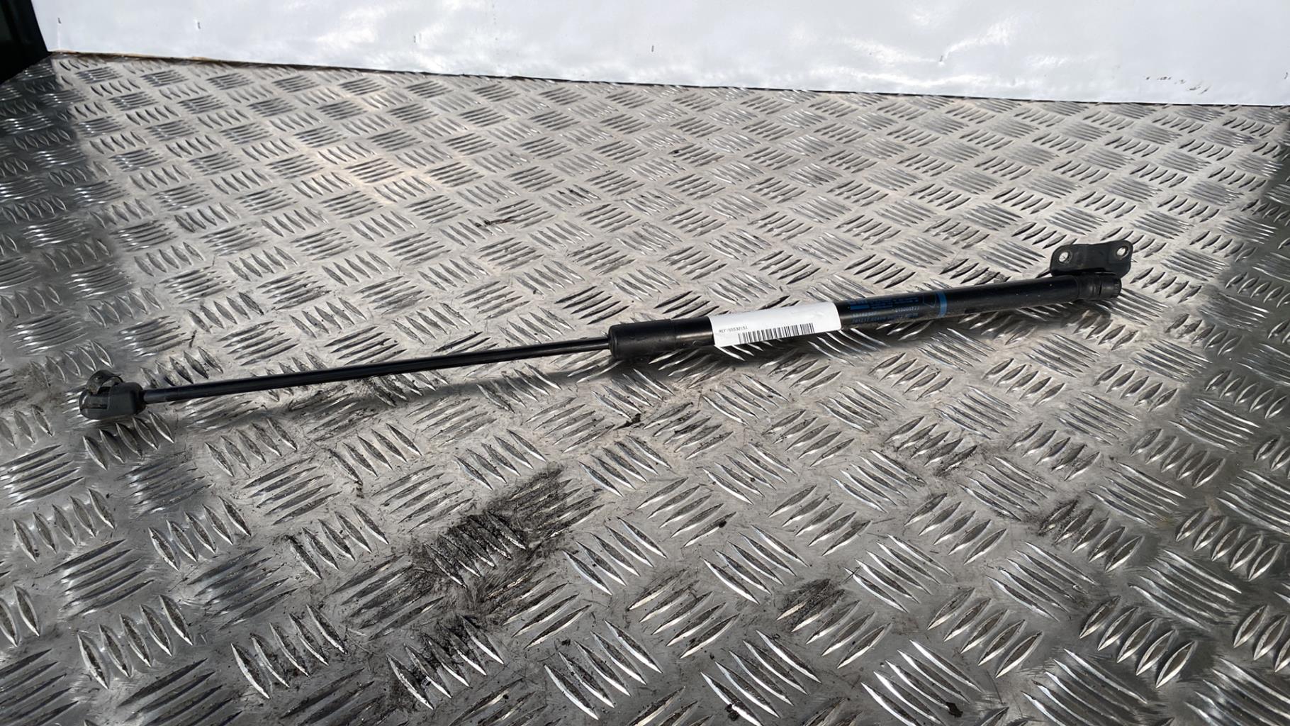 Verin de coffre gauche OPEL CORSA D PHASE 2 Diesel - 1