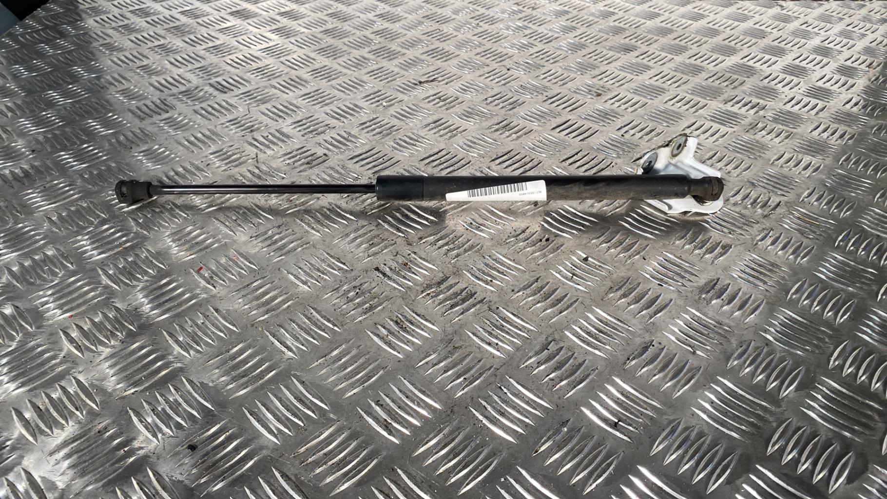 Verin de coffre gauche RENAULT CLIO 4 PHASE 1 Diesel - 1